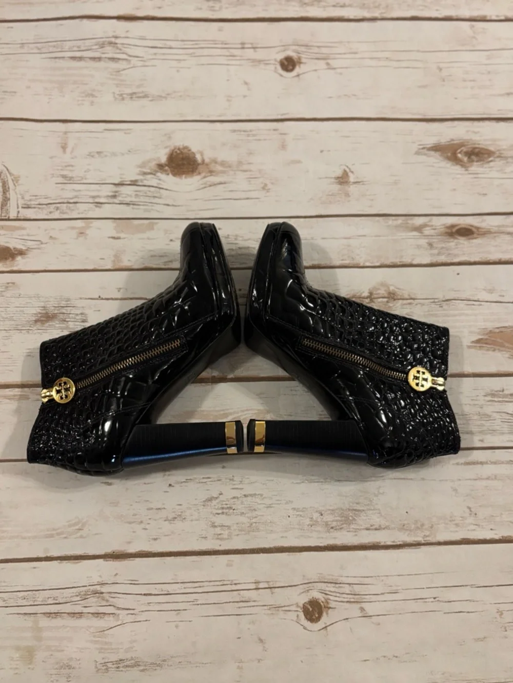 Tory Burch Leigh croc-embossed patent leather ankle boots gold-tone hardware